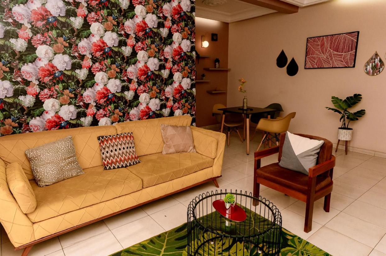 Ros'Appart Yaounde Exterior photo